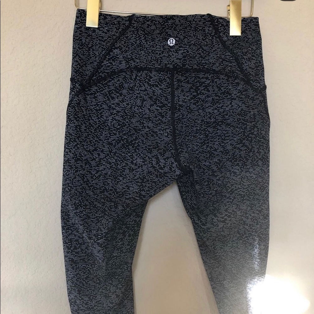 Lululemon cropped leggings
